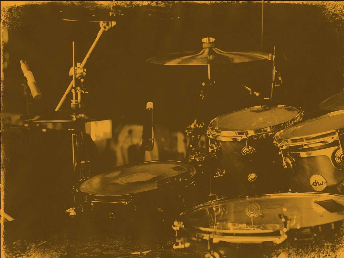 Rumours: Who Really Sees You on Facebook?